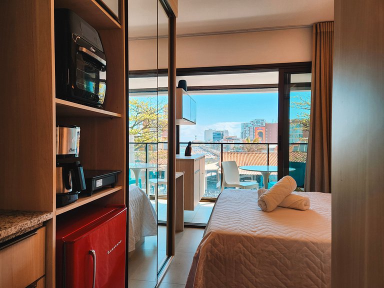 Estúdio com varanda na melhor vista da Barra-206