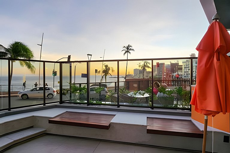 Estúdio com varanda na melhor vista da Barra-503