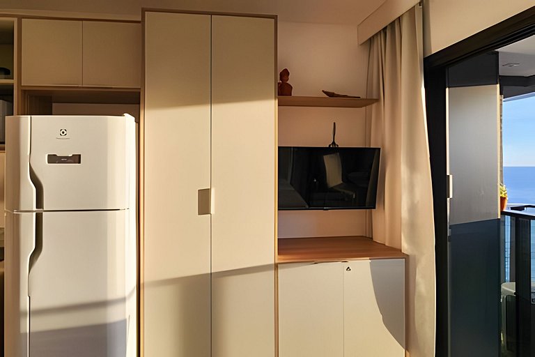 Estúdio com varanda na melhor vista da Barra-503