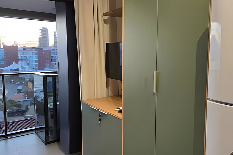 Estúdio com varanda na melhor vista da Barra-504