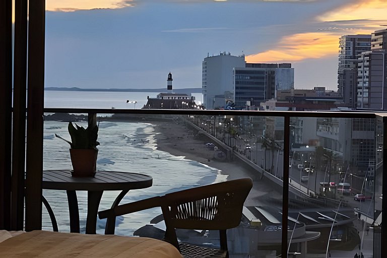 Studio com varanda na melhor vista da Barra-SB504
