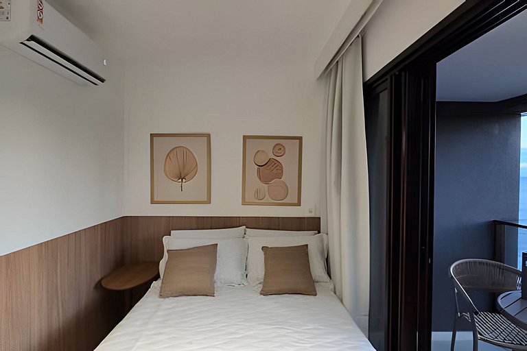 Estúdio com varanda na melhor vista da Barra-504