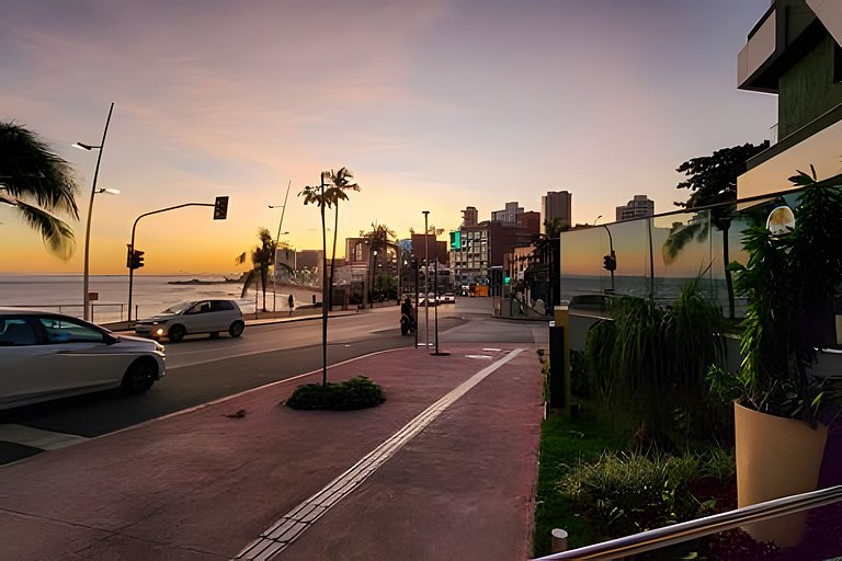 Estúdio com varanda na melhor vista da Barra-504