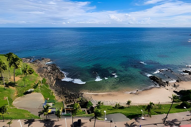 Studio com varanda na melhor vista da Barra-SB504