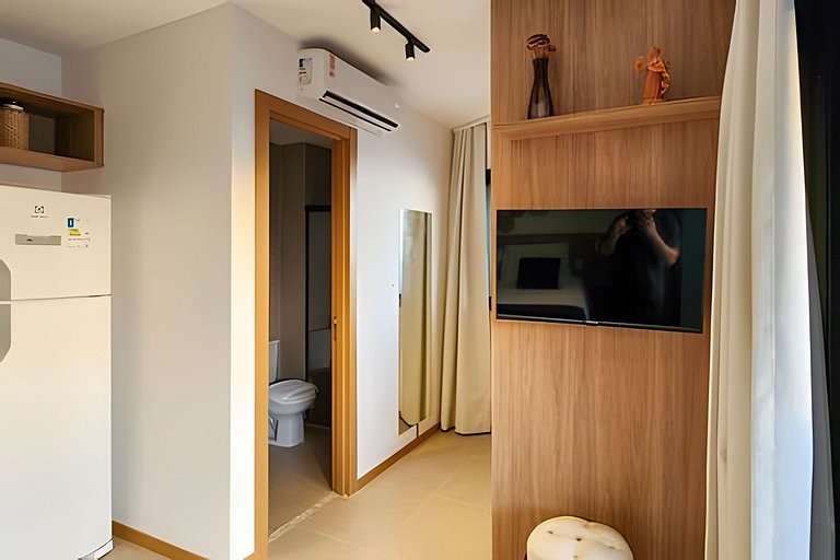 Estúdio com varanda na melhor vista da Barra-202