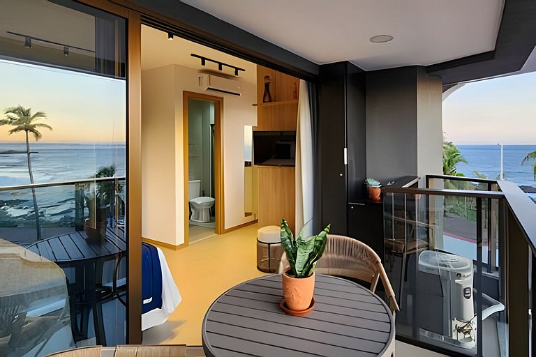 Estúdio com varanda na melhor vista da Barra-202