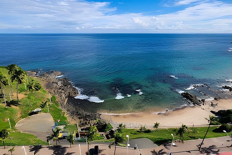 Studio com varanda na melhor vista da Barra-SB202