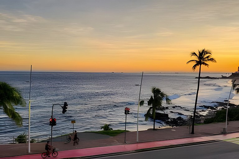Studio com varanda na melhor vista da Barra-SB202