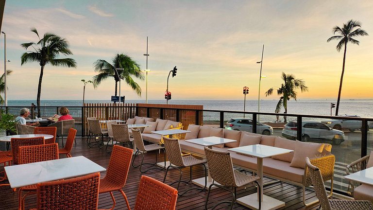 Estúdio com varanda na melhor vista da Barra-206