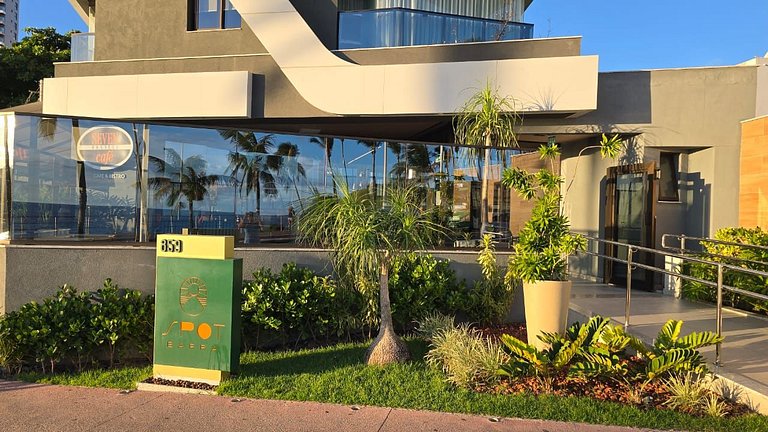 Estúdio com varanda na melhor vista da Barra-1003