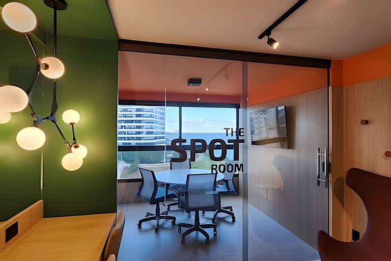 Studio com varanda na melhor vista da Barra-SB502