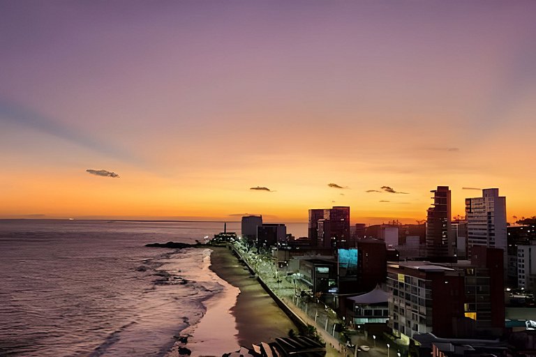 Studio com varanda na melhor vista da Barra-SB605