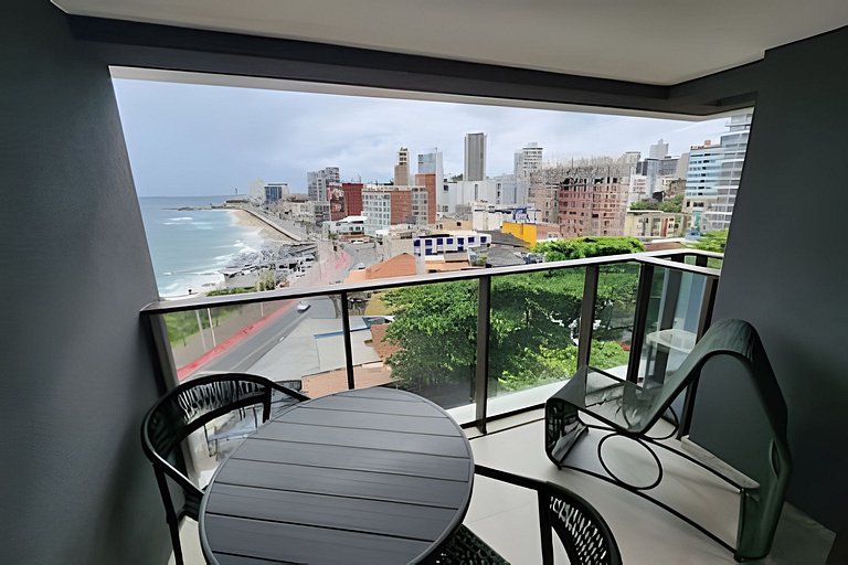 Studio com varanda na melhor vista da Barra-SB605
